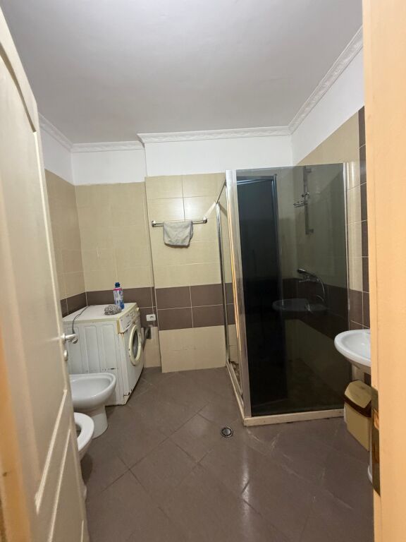 For rent apartment 2+1 rrota kuqe plazh