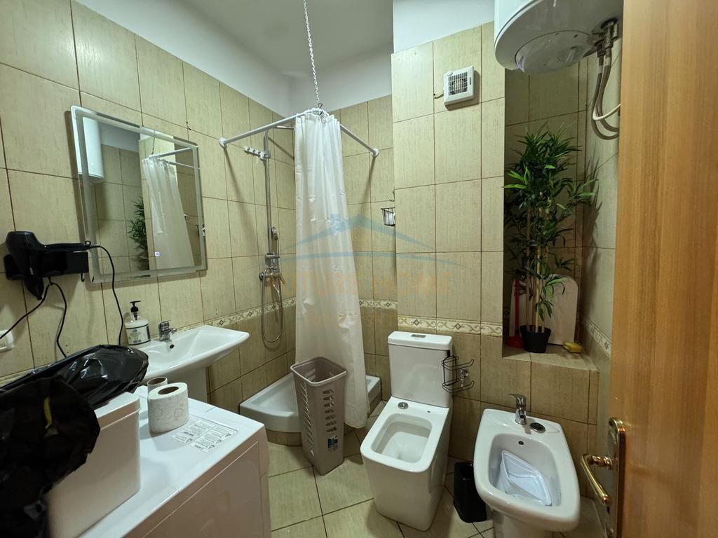 For sale, Apartment 1+1, Barrikadave Street, Tirana
