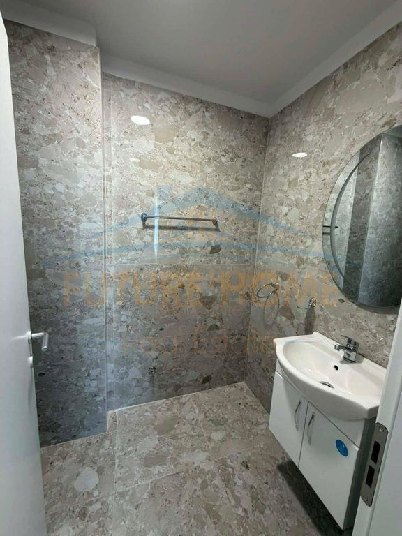 Qera, Apartament 2+1+2, Unaza e Re