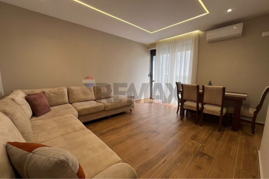 Apartament 3+1 me qira te Medrese, Rruga e Dibres