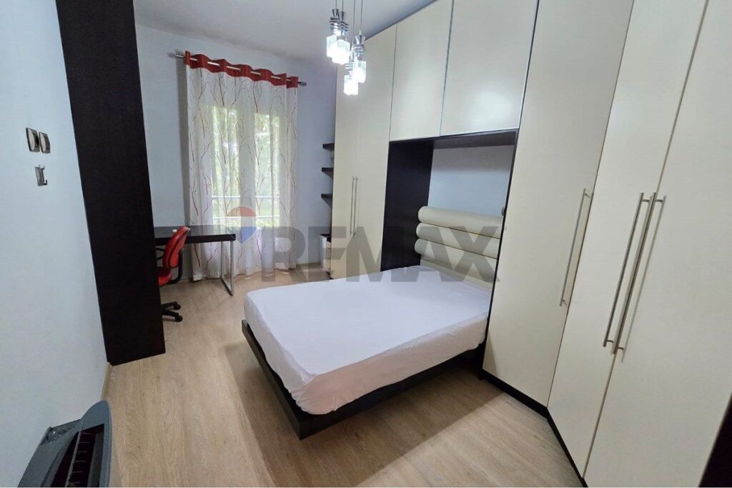 Shitet - Apartament 2+1 tek ATSH