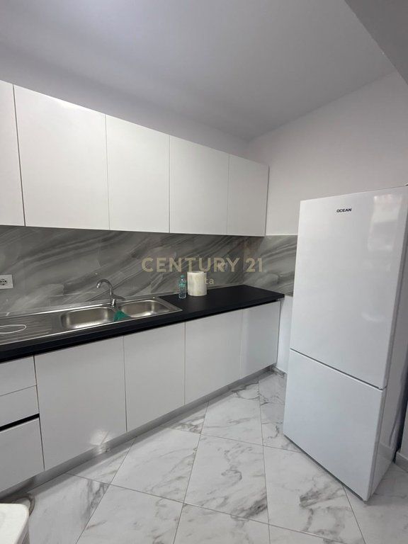 Apartament 2+1 me Qira në Durrës, pranë Spitalit!!