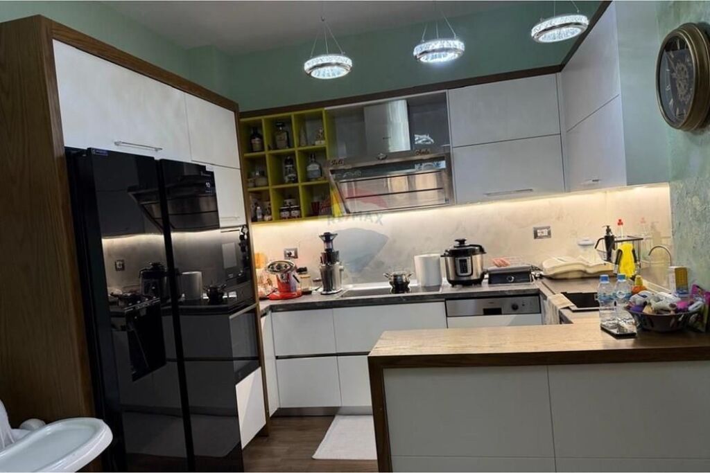 Apartment - For Rent - Sotir Caci Street, Tirana