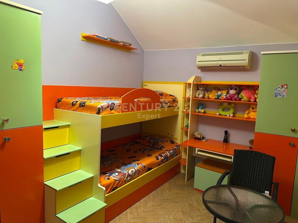 Apartament 2+1+3 | Ish-Fusha e Aviacionit 1,000 € /Muaj