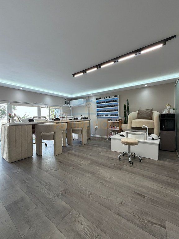 Affitto,Ambiente Commerciale,Univers City