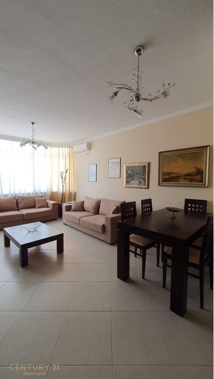 For rent 2+1 Paris Commune