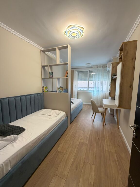 Për Qira - Apartament 2+1 - Pranë Air Albania