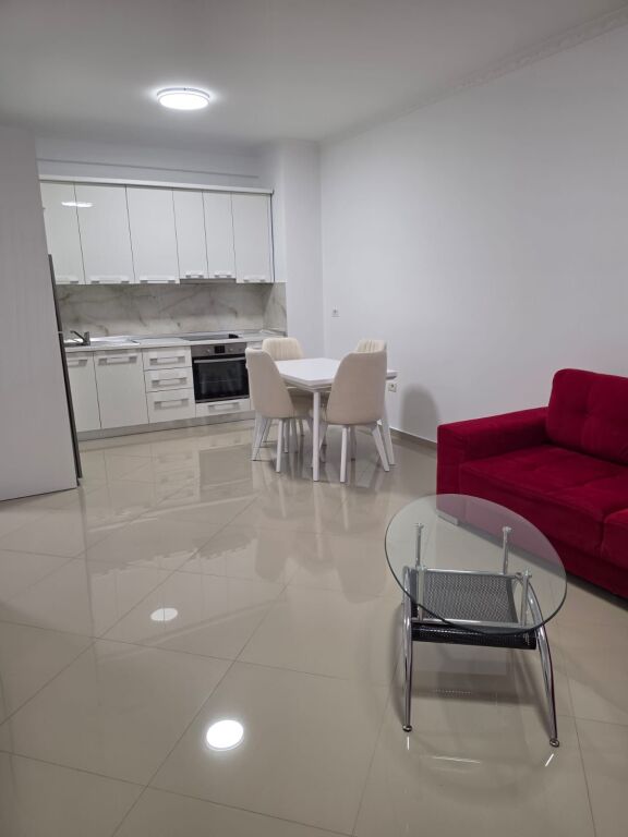🏡 1+1 APARTMENT FOR RENT – GREEN CITY, ASTIR  📍 Location: Green City, Astir 🏢 Floor: 2 🛗 New building with elevator 🛏️ Typology 1+1 💰 Price: 60,000 lek/month  Apartment located in a very sought-after and accessible area.  📞 For more information or for a visit, contact privately.