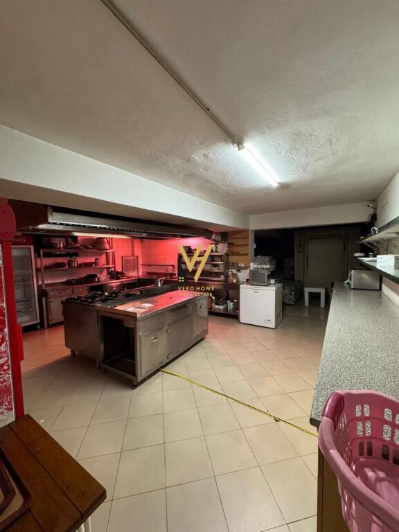 GIVEN LOCAL 200 M2 FOR RENT IN PORCELAN 150,000 LEKE