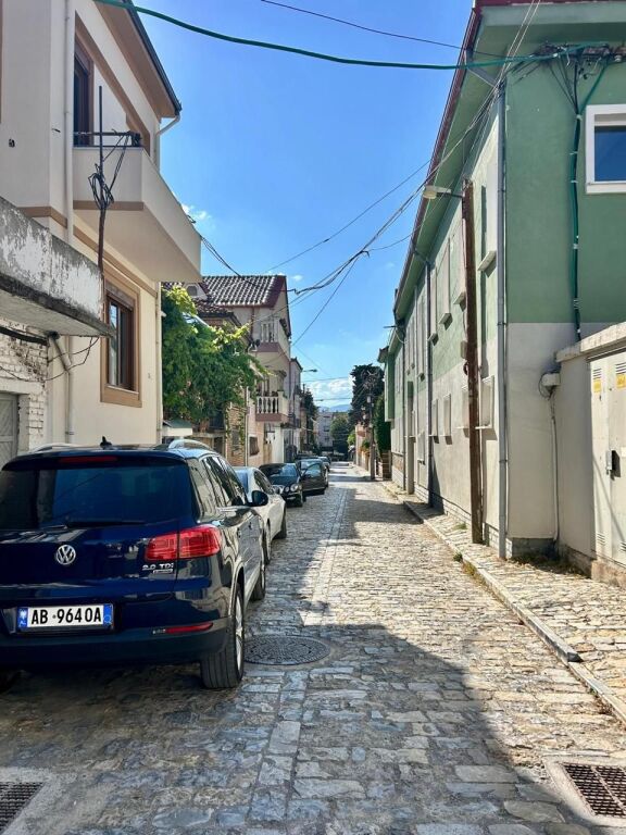 Korce_Shitet 2+1+Post Parkimi