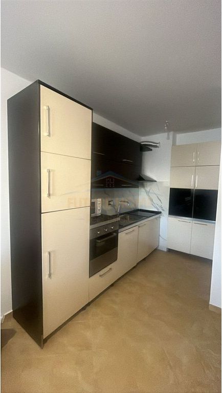 Affitto, Appartamento 1+1, Ruota Rossa, Durrës 500 €