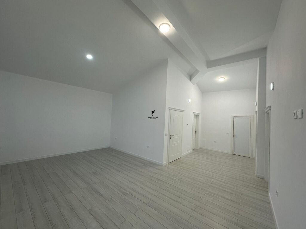 OFFICE FOR RENT 1000 M2 TEG 250,000 LEKE  FH-92671