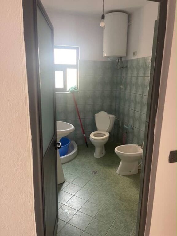 Apartament 1+1 per qera prane Fakultetit te Mjekesise !
