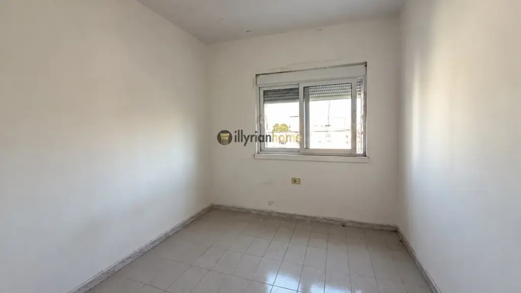 QIRA | APARTAMENT 3+1 | PRANË MINISTRISË SË DREJTËSISË