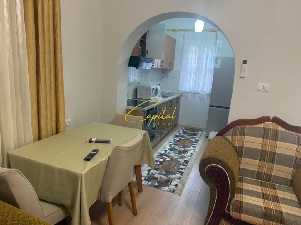APARTAMENT ME QIRA 1+1 PORCELAN 40.000 LEKE