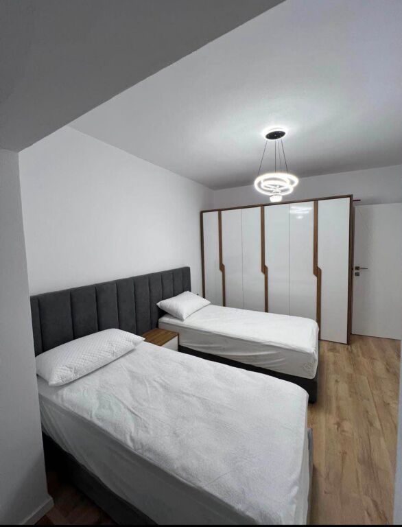 Affitto | Apartament 2 + 1 | 21 Dhjetori | 730 €/mese