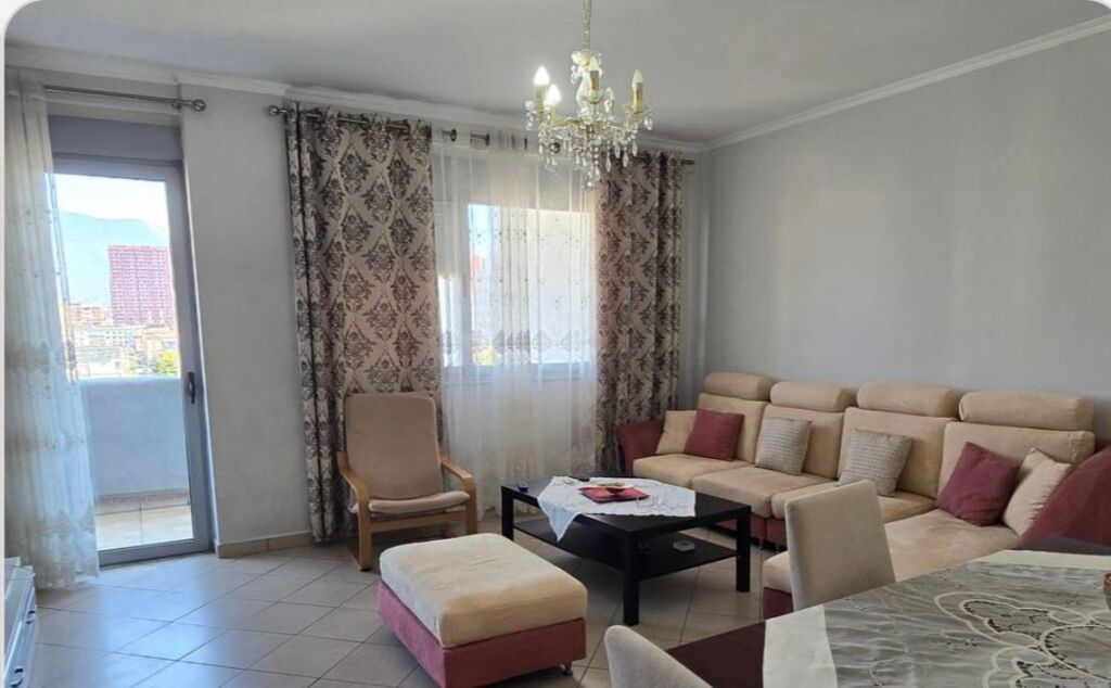 Apartament 3+1 ne shitje , Perballe Delijorgjit !