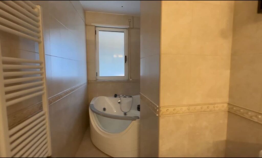For rent Apartment 2+1+2 bathrooms +2 balconies at Komuna e Parisit, Kika 1 !