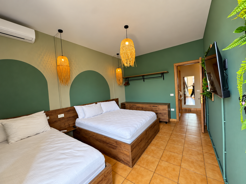 For sale, Apartment 1+1, Barrikadave Street, Tirana