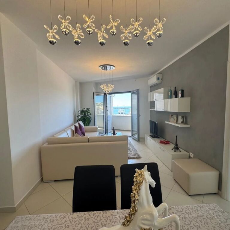 Shitet Apartament 2+1 me Pamje Deti + Garazh të Mbyllur – Durrës
