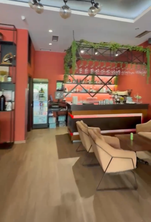Opportunity Coffee bar for sale in Fresk !