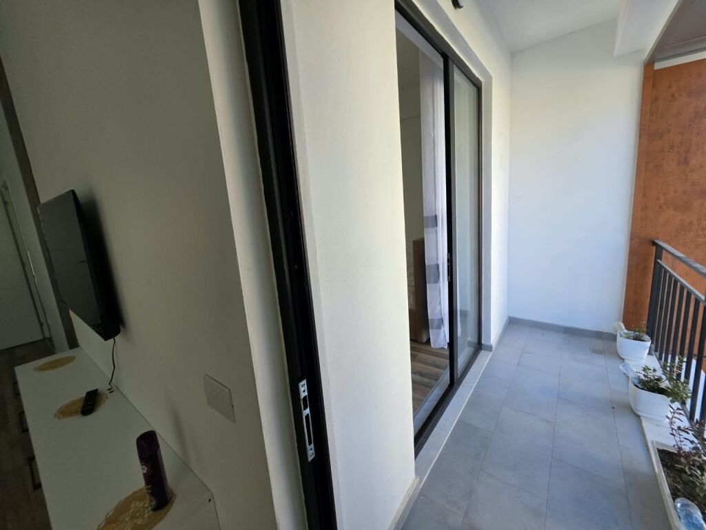 🏡 Appartamento 2+1 in affitto  📍Astir, Complesso Urban Gate   🏢 2° piano  🛗 Con ascensore ✅️ Mai abitato prima  📐 Superficie: 75m²  💰 Prezzo: 50.000 Lek / Mese (amministrazione inclusa)