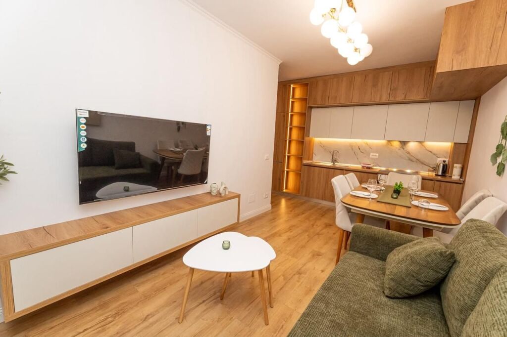 Shitet Apartament 1+1 te Shkembi Kavajes