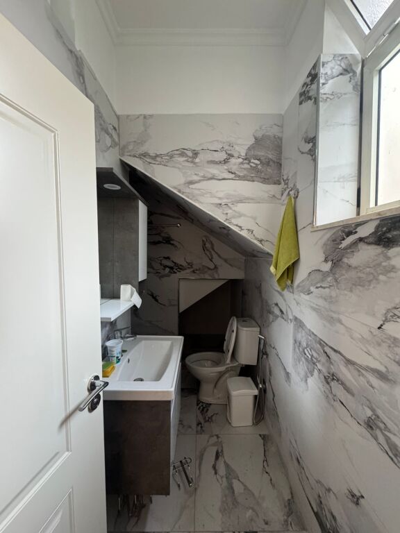 🏡 **JEPET ME QIRA PJESË VILE 2+1+2