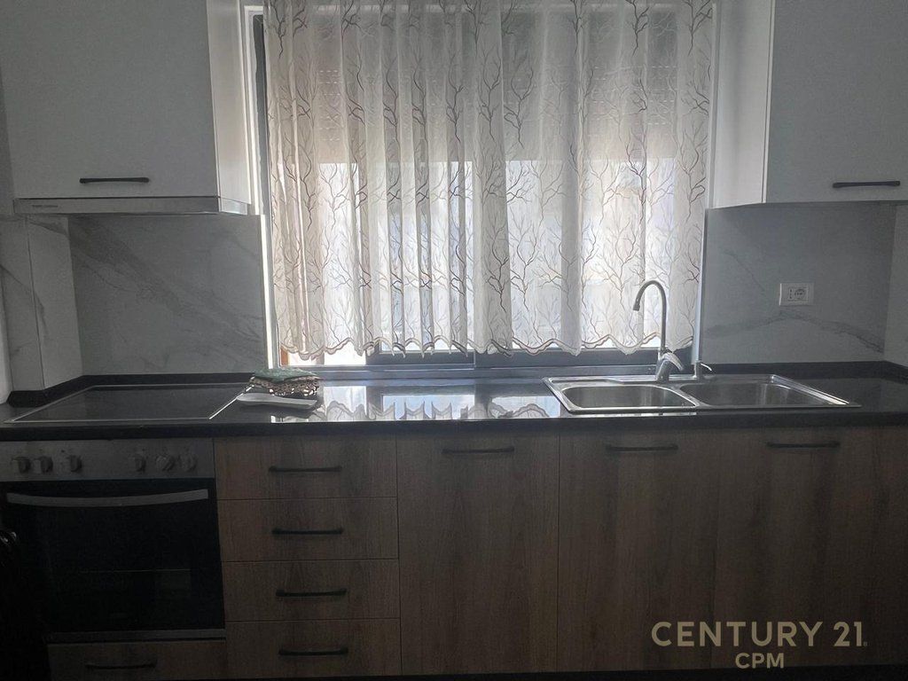 APARTAMENT 1+1 ME QIRA – SHESHI WILSON | IDEAL PËR STUDENTË