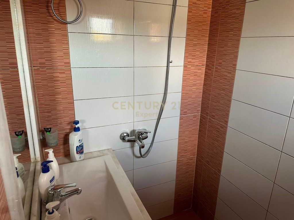Apartament 2+1+3 | Ish-Fusha e Aviacionit 1,000 € /Muaj