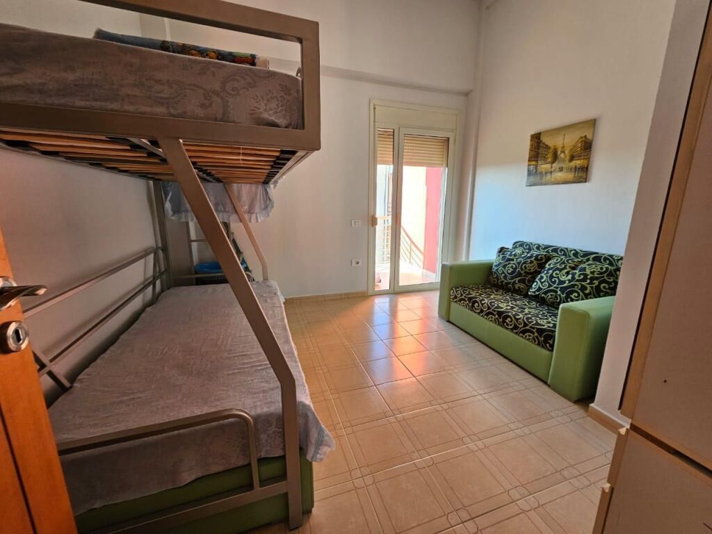 APARTAMENT PER SHITJE NE GOLEM 2+1+2