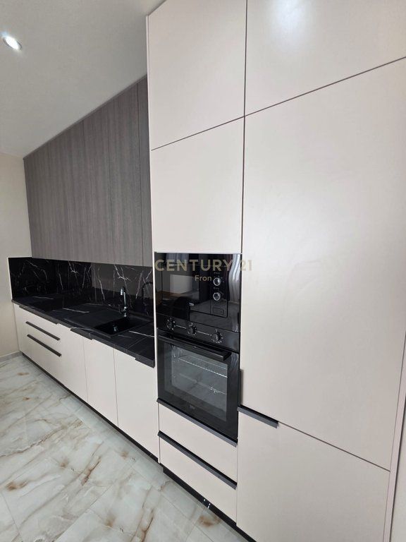 3 Apartments for Rent, also available for Airbnb – Zoological Garden, Mateo Complex 2,200 € /Month 200,000 Lek /Month
