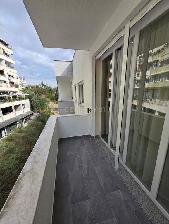 3 Apartments for Rent, also available for Airbnb – Zoological Garden, Mateo Complex 2,200 € /Month 200,000 Lek /Month