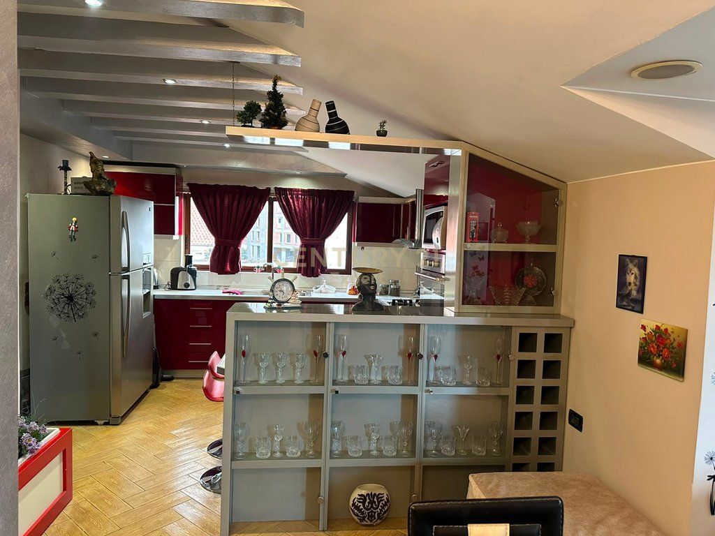 Apartament 2+1+3 | Ish-Fusha e Aviacionit 1,000 € /Muaj