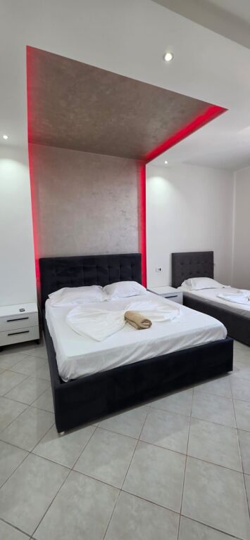 🏡 APARTAMENT 1+1 ME QIRA – PLAZH, DURRËS | RRUGA E KUQE