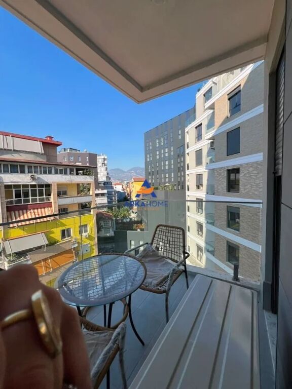JEPEN ME QERA 2 APARTAMENTE 1+1+BALLKON "SELVIA" 75.000 LEKE
