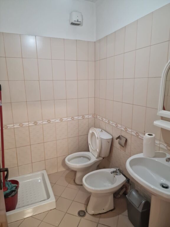 Jepet me qera apartamenti 2+1