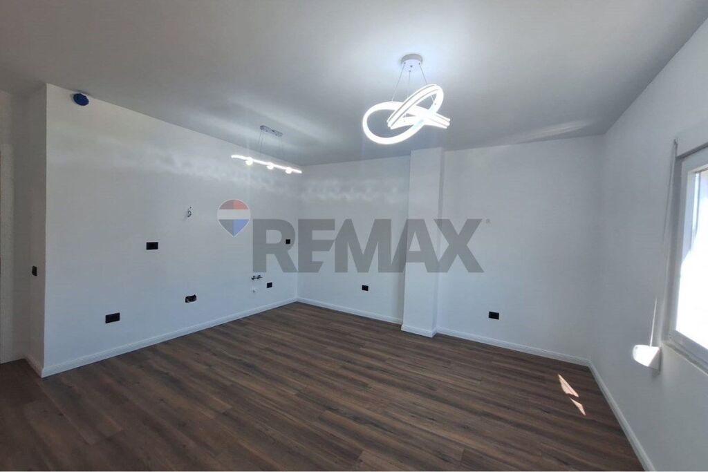 Apartament 2+1 në shitje Mine Peza