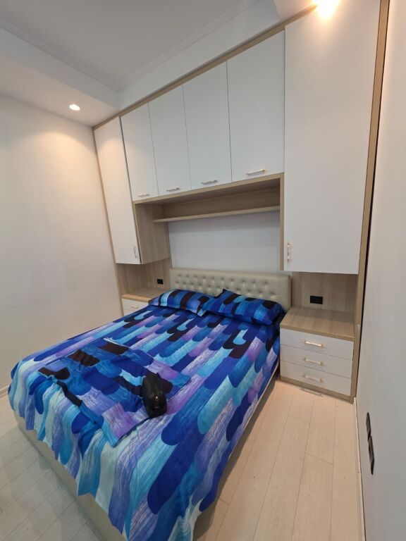 Fresk, jepet me qira garzionere 42. 40.000 Leke