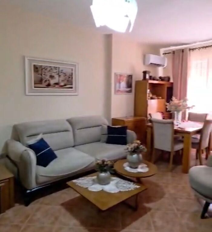 Apartament 1+1 me qira tek Rruga e Kavajes!