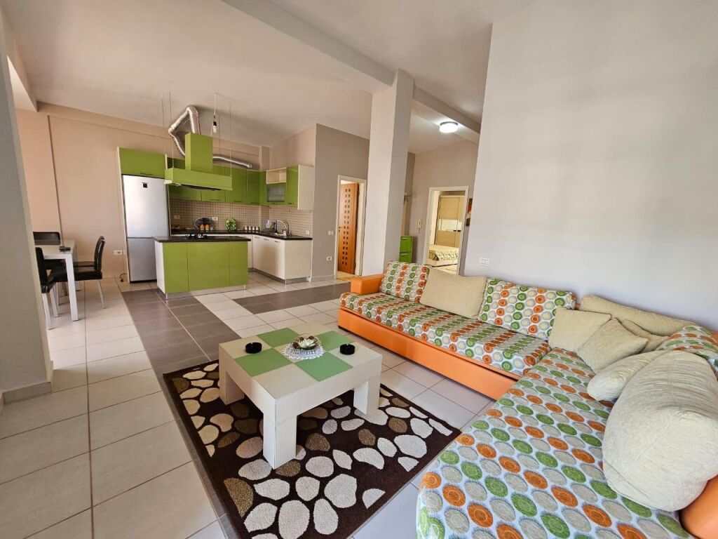 APARTAMENT PER SHITJE NE GOLEM 2+1+2