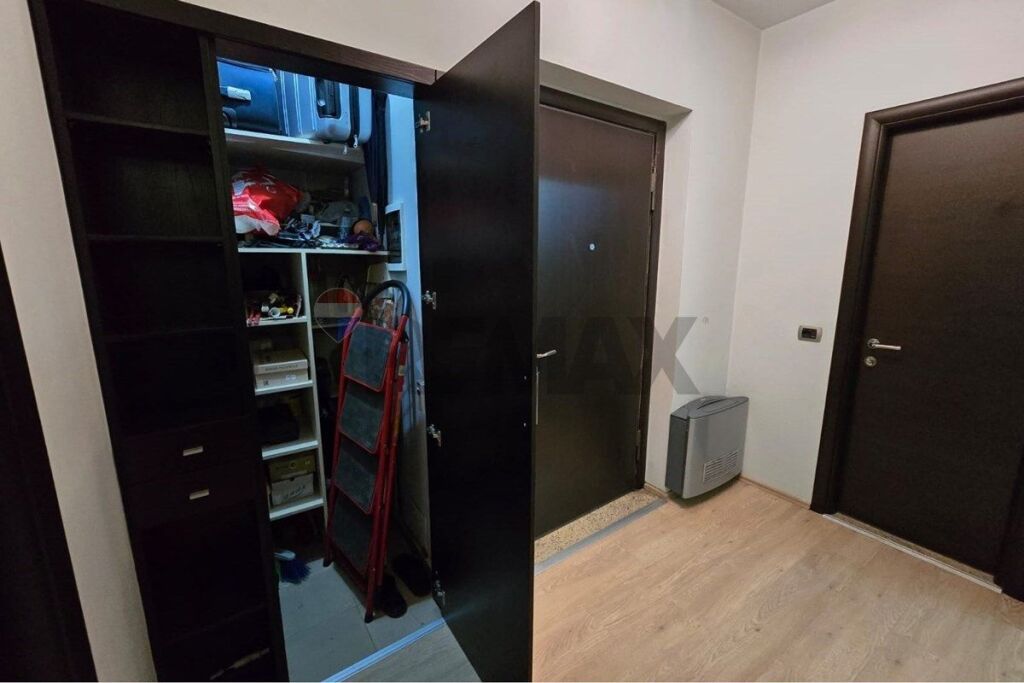 Shitet - Apartament 2+1 tek ATSH
