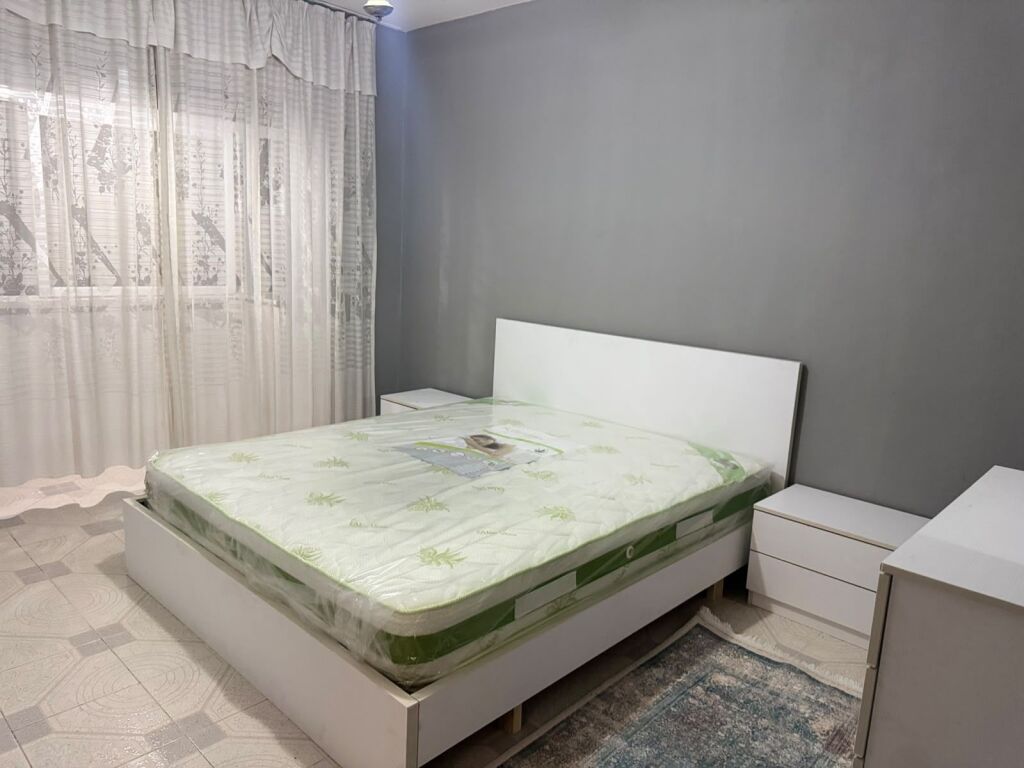 Jepet me qera apartament 2+1 Kati 2, Myslym Shyri prane Karburantit , 60.000 Leke