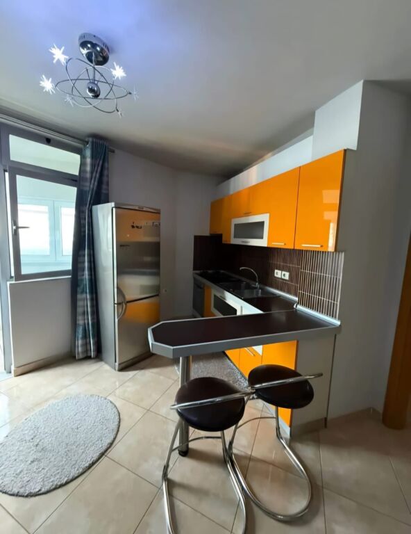 Qera | Apartament 2 + 1 | Rruga Irfan Tomini | 700 €/muaj