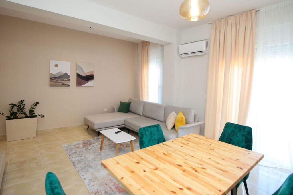 Apartament 2+1 me pamje Deti me Qera Afatgjate - Marina Bay, Vlore