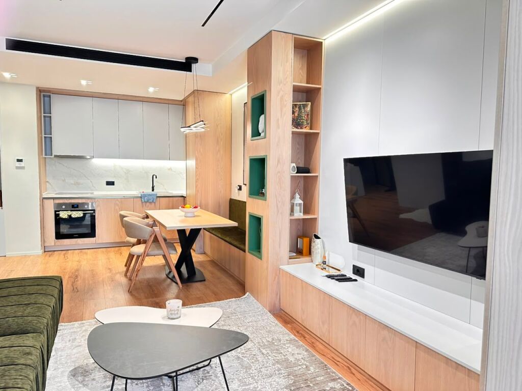 APARTAMENT LUKSOZ 1+1 ME QIRA TE REZIDENCA GOLDEN TOWER, MINE PEZA