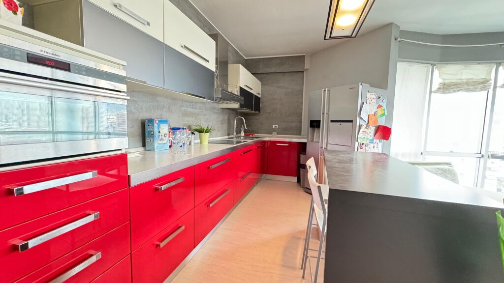 2+1 apartment for rent at Komuna e Parisit!