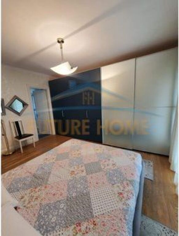 Qera, Apartament 2+1+2 , Tek Mozaiku , 21 Dhjetori/ALF74031