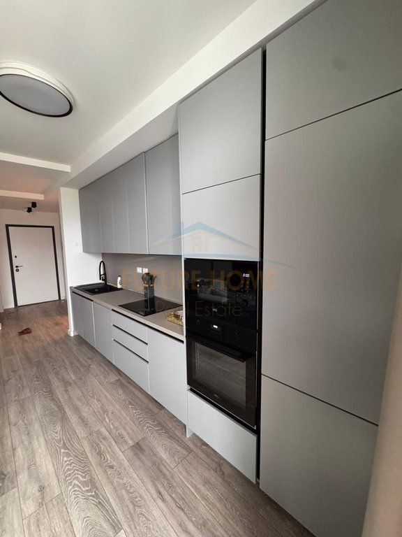 Disponojmë apartament për Qera 2+1+2+Post Parkimi, Lake View Residence , Tiranë.