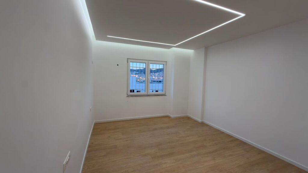 Apartament 2+1 per shitje tek 21 Dhjetori.